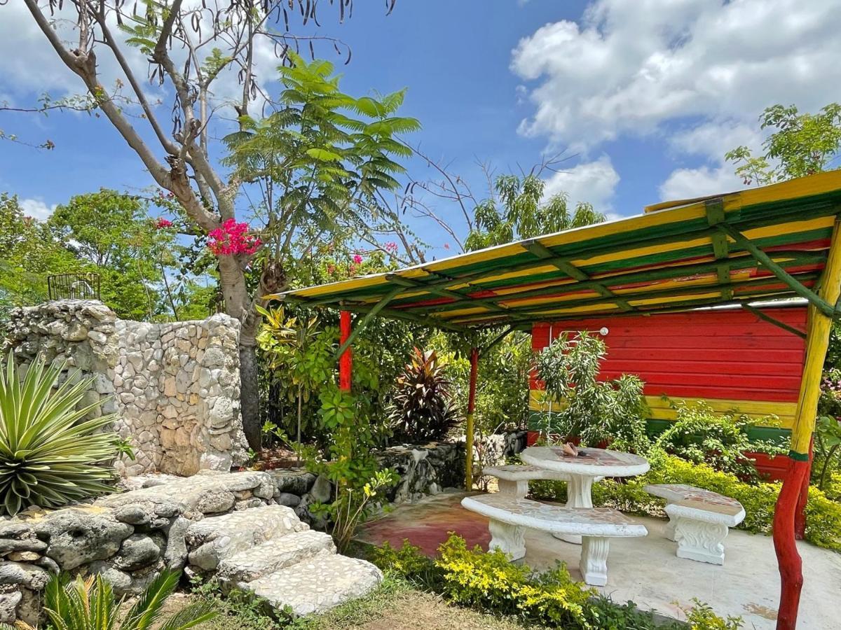 Judy House 2 - Lewis Backpacker Hostel Little Bay Exterior foto